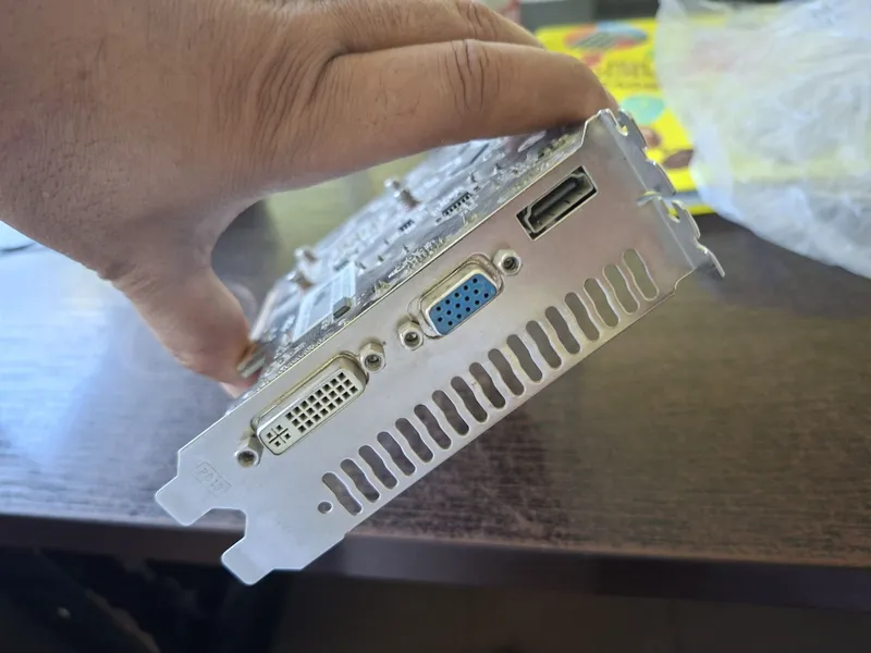 gf630 vidyo karta aybi yoq kimga kerey bolsa sotiladi srochna 3
