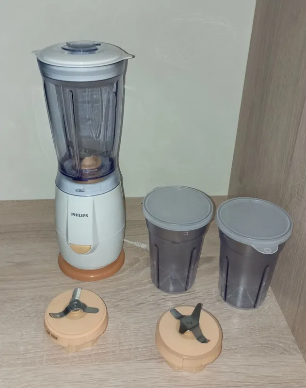 Блендер Philips hr 2800 б/у Блендер Philips hr 2800 б/у