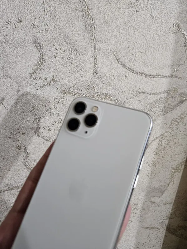 Iphone 11 Pro Whete 2
