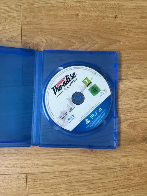 To‘liq to‘plam: PlayStation4 (PS4) pristavkasi kreslo, rul va pedallar bilan 8 To‘liq to‘plam: PlayStation4 (PS4) pristavkasi kreslo, rul va pedallar bilan 8