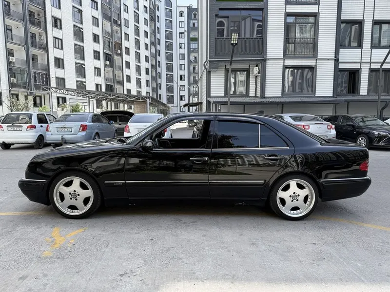 W210 Mercedes-Benz с красивым салоном! Проект 6