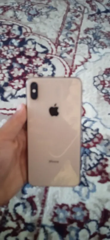 iPhone XS Max 256 ГБ срочно продаётся 1 iPhone XS Max 256 ГБ срочно продаётся 1