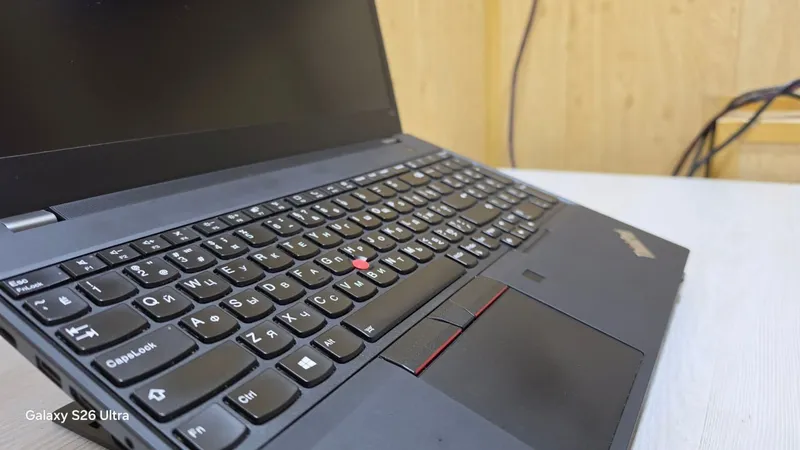 Ноутбук Lenovo ThinkPad T15 Gen1 3