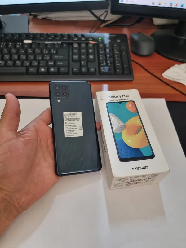 Samsung M32 6/128gb iwlawi zur aybi yuq tozza telefon — фото 4