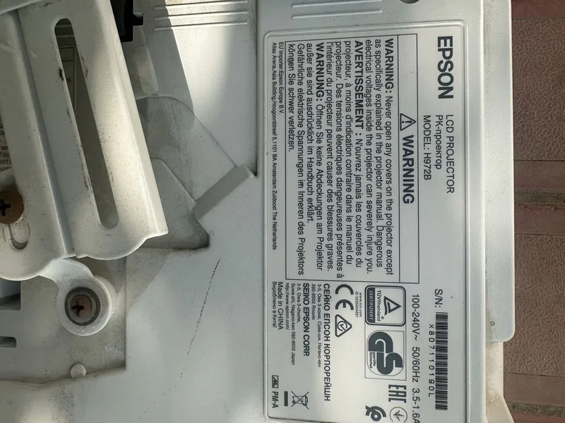 Проектор EPSON - EB-X500 срочно сотилади 3