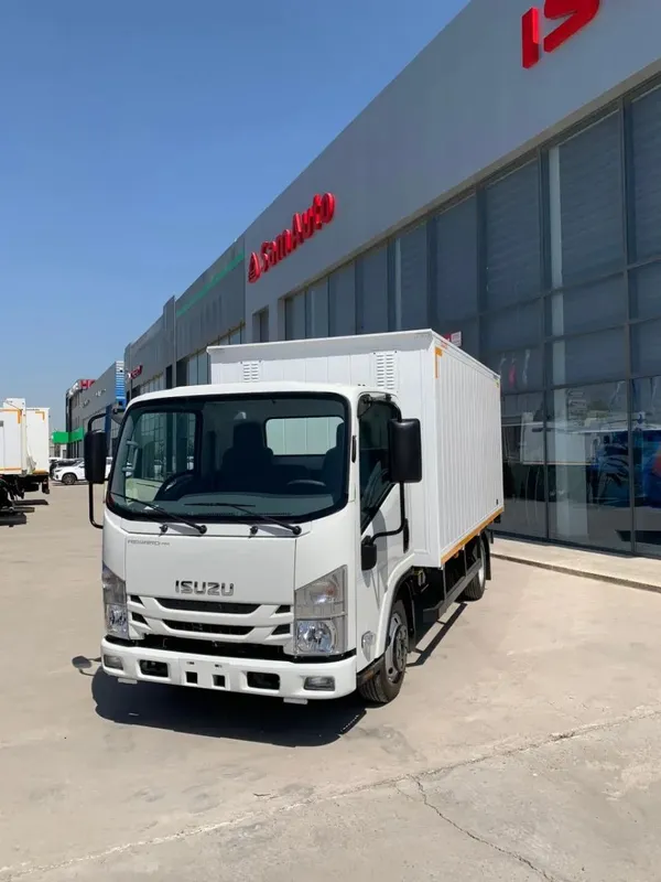 isuzu nmr77