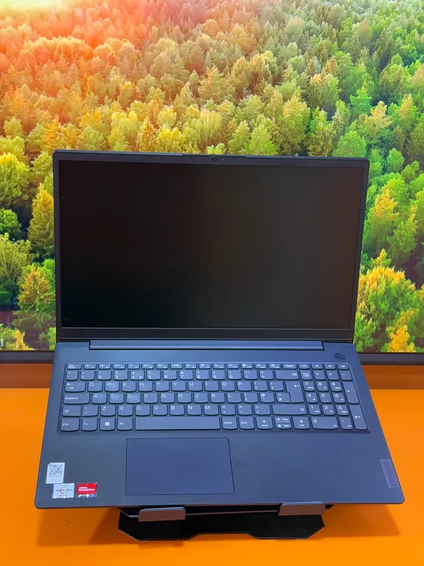 Lenovo ноутбук