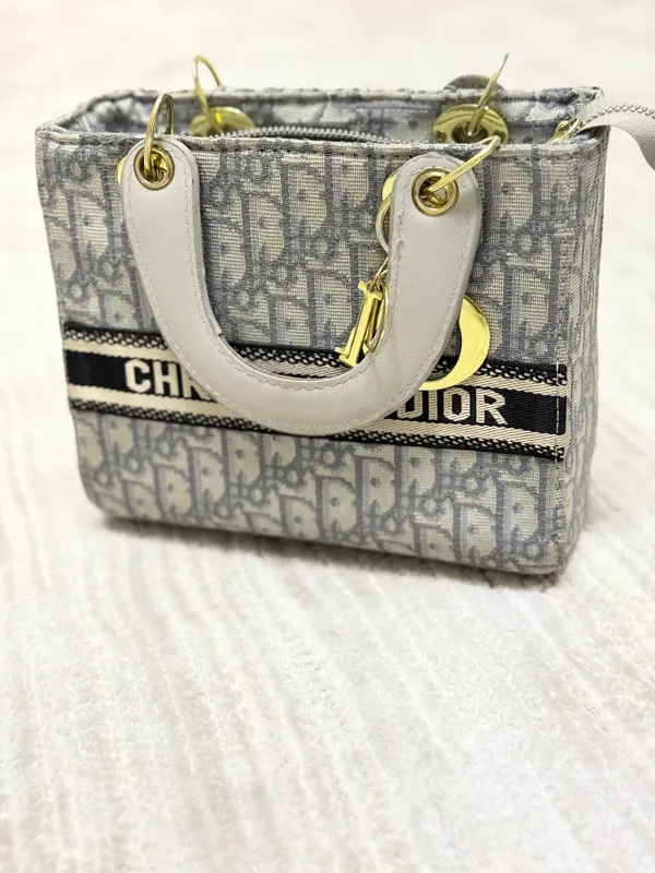 Сумочка DIOR 1 Сумочка DIOR 1