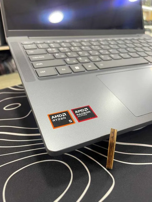 Lenovo Ideapad slim 3 AMD Ryzen 5 8640HS/8/256/Display 14' OLED WUXGA 2 Lenovo Ideapad slim 3 AMD Ryzen 5 8640HS/8/256/Display 14' OLED WUXGA 2