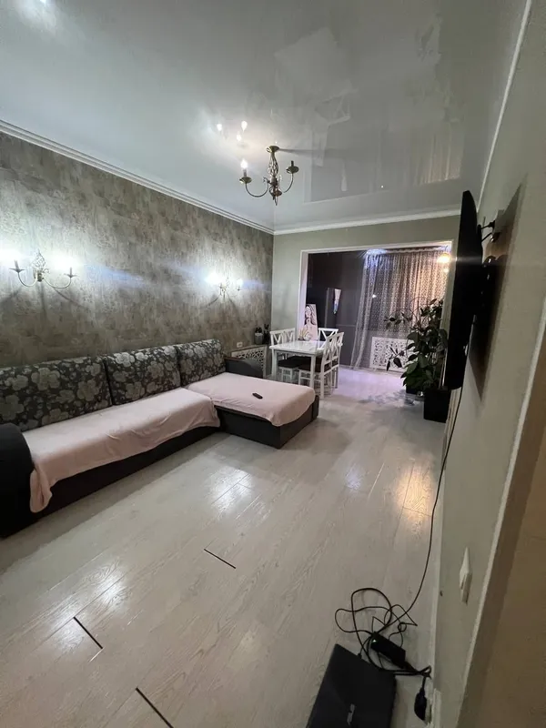 Квартира рядом с метро Buyuk Ipak Yo'li, 100$ 2