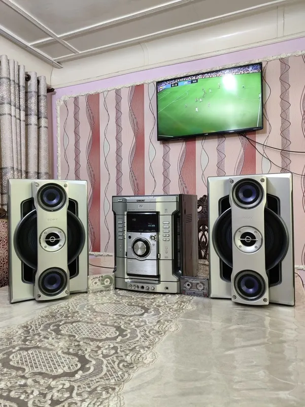 Sony 4600 watt bass bomba sotiladi — фото 5