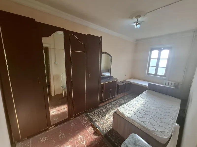 Arenda kvartira Yashnabod tumani Kadishva bozor oldida 2xona 3etaj 3