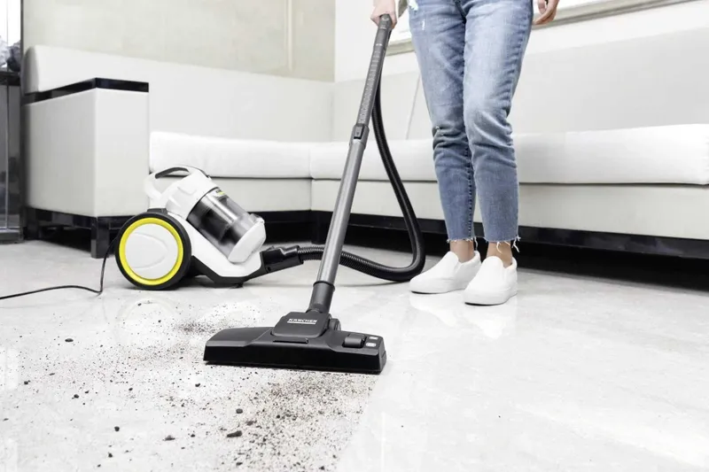 KARCHER VC 3 Plus changyutgichi (simli) 2 KARCHER VC 3 Plus changyutgichi (simli) 2