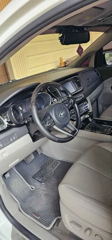 Автомашина Karnival 4 8 Автомашина Karnival 4 8