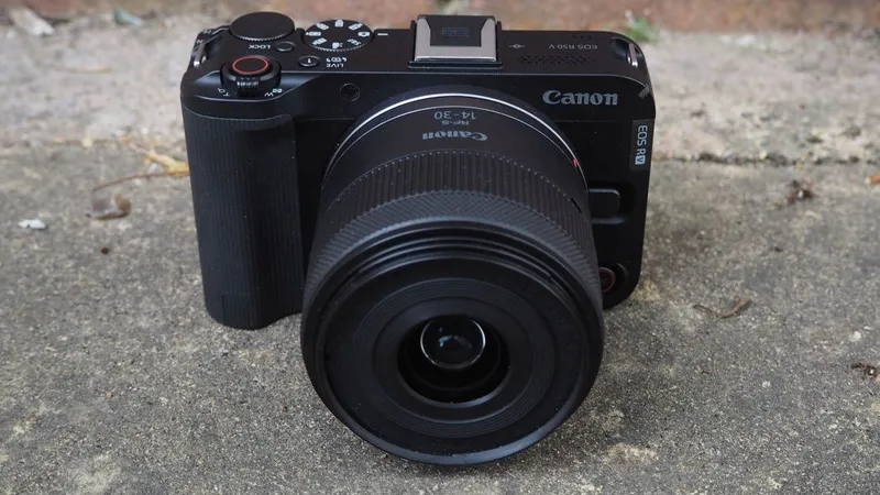 Canon R50v 14-30mm IS PZ 4K 60p 4.2.2 10bit — фото 4