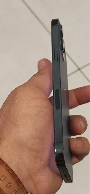 Iphon 12 pro max 256 gb karopka bor holati 10/9 3