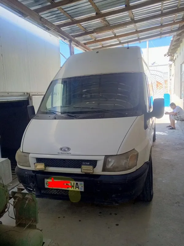Ford sotiladi 2003 1 Ford sotiladi 2003 1