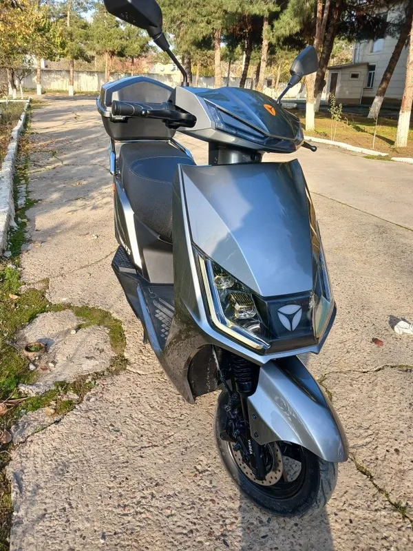Yadea T5 skuter sotiladi