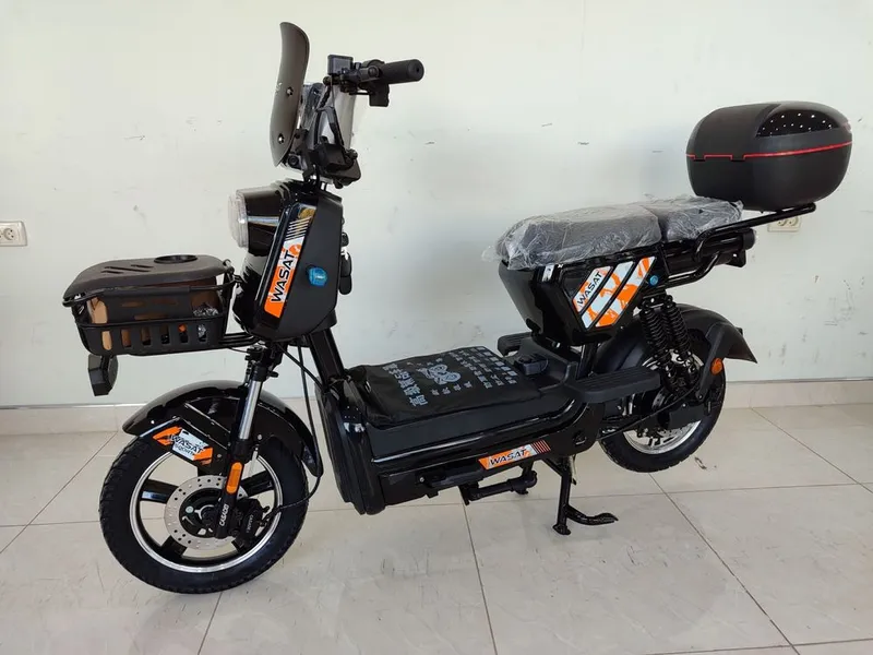 Srochna yangi skuter sotiladi ideal holatda elektro scuter Srochna yangi skuter sotiladi ideal holatda elektro scuter