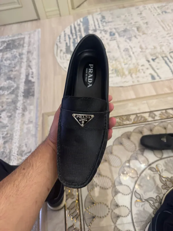 Makasima Prada Original 42 43 razmer