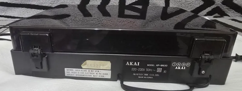 Akai vinil plastinka pleyeri 4