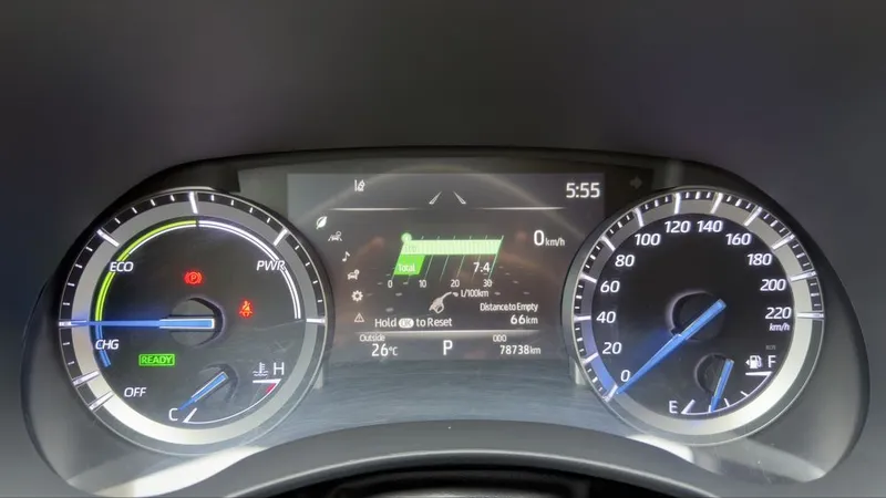 Srochno! Toyota Highlander 2022 2.5 Hybrid Limited — фото 2