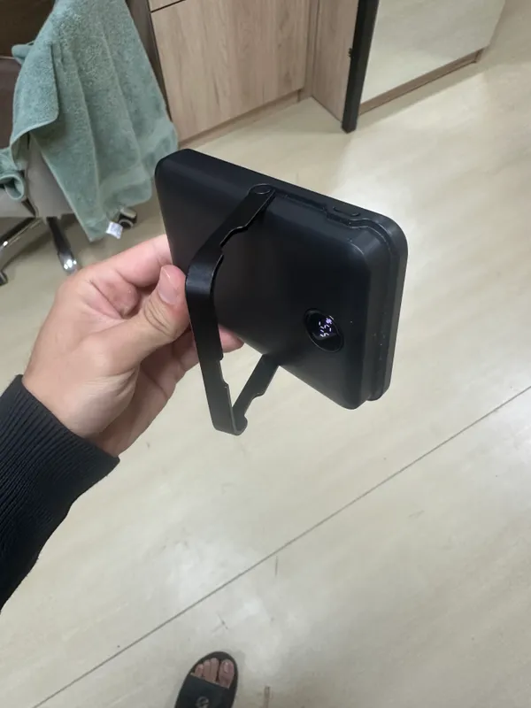 Повербанк 10000 мА·ч MagSafe 6