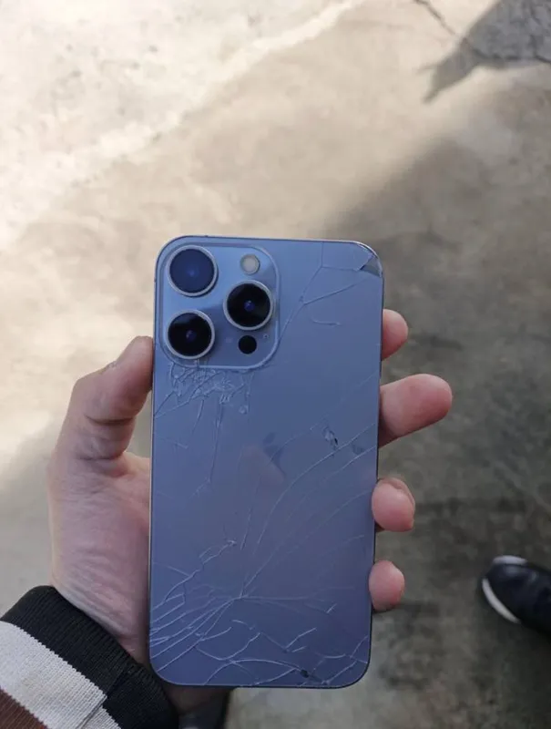 iPhone xr 15pro 1 iPhone xr 15pro 1