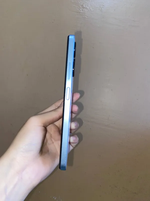 Infinix Hot 30i — фото 1