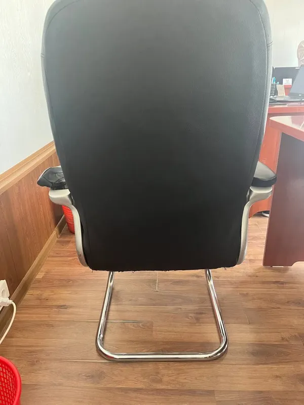 Ofis uchun kreslo 2 Ofis uchun kreslo 2