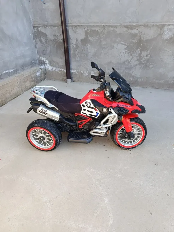 Detskiy Motosikl sotiladi