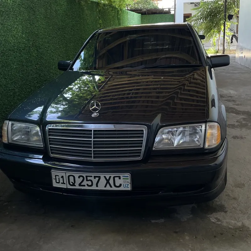 Mercedes-Benz W202 — фото 1