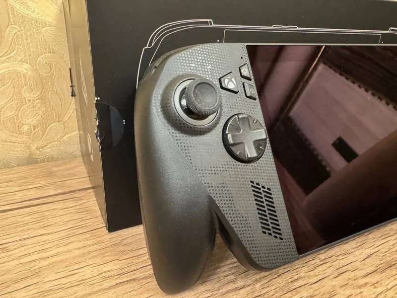 Rog Xbox Ally X 1Tb 3