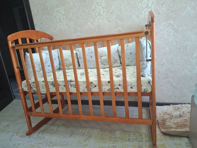 продаётся детская кровать в отличном состоянии 2 продаётся детская кровать в отличном состоянии 2