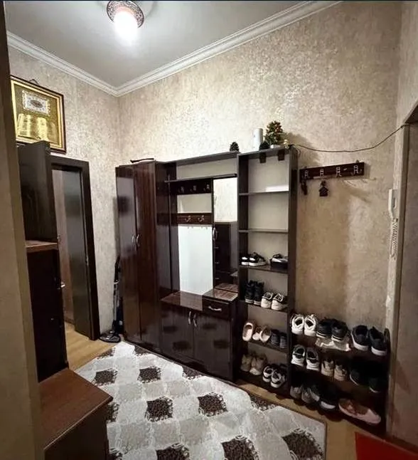 Аренда 3хонали кв.Юнусабад-10, янги ремонт,1этаж,парковка — фото 1