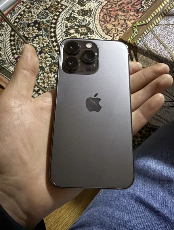 Iphone 13 pro qora