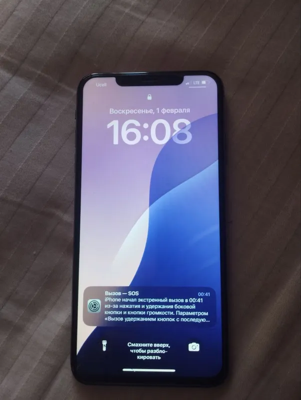 Iphone xs max sotiladi 256 taliy fes ishlmi ekran