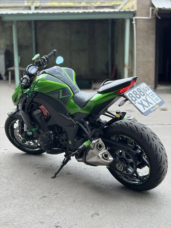 KAWASAKI Z1000 Суперстрит 3 KAWASAKI Z1000 Суперстрит 3