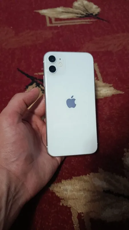 Продаётся iPhone 11 5 Продаётся iPhone 11 5