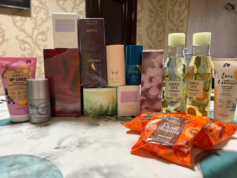 Oriflame brend skidka duxilari bor