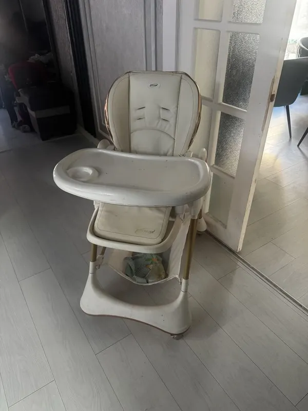 Срочно продам стул для кормления — фото 2
