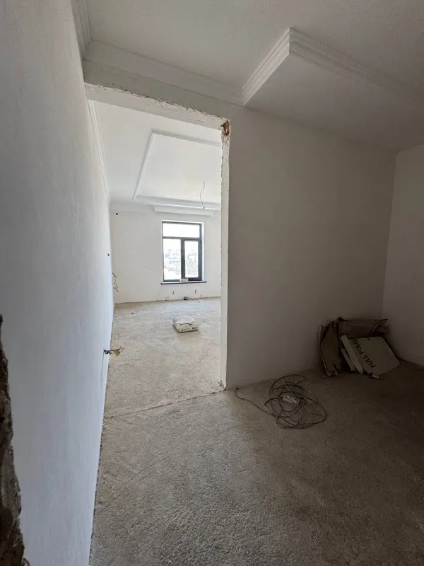 Olmazor tumanida 210 m² maydonli 5 xonali kvartira sotiladi 7 Olmazor tumanida 210 m² maydonli 5 xonali kvartira sotiladi 7