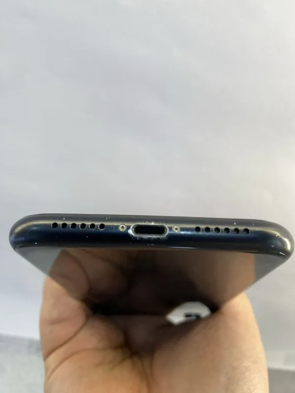 Iphone XR 128gb сотилади ХОРАЗМДА — фото 5