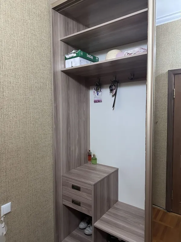 Шкаф в прихожую 2 Шкаф в прихожую 2
