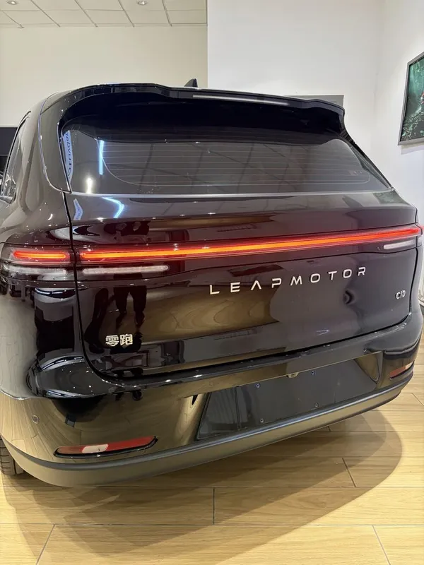 LEAPMOTOR C10 elektr New 5 LEAPMOTOR C10 elektr New 5