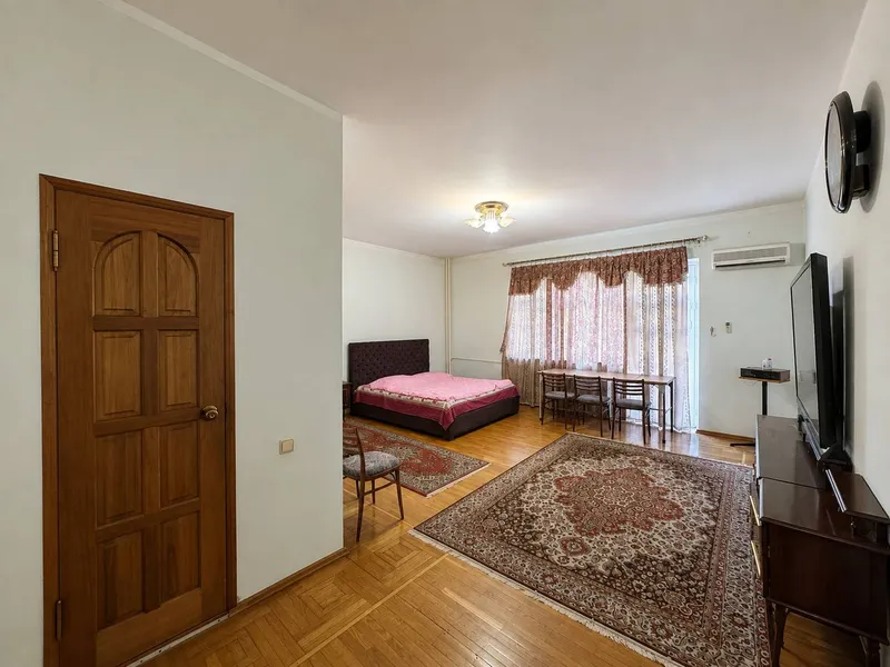 Bino sotiladi, 366 m², 8,4 sotix, «Salom» choyxonasi 7 Bino sotiladi, 366 m², 8,4 sotix, «Salom» choyxonasi 7