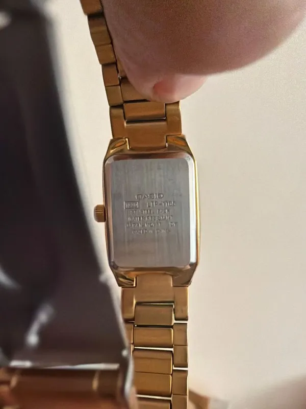 Продам часы Casio 2 Продам часы Casio 2