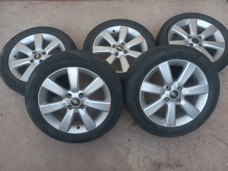 Epica original R17 diska balon 5 dona 1 Epica original R17 diska balon 5 dona 1