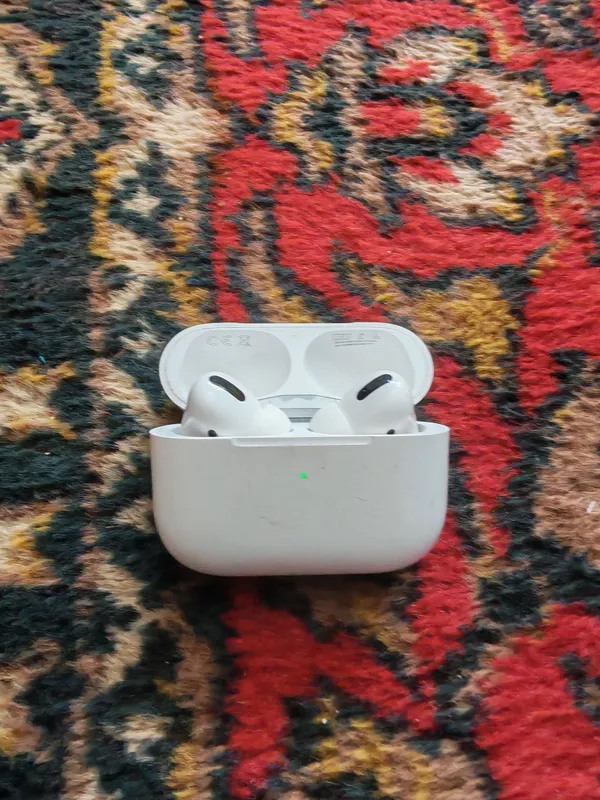 Airpods Pro пришёл из чины 5
