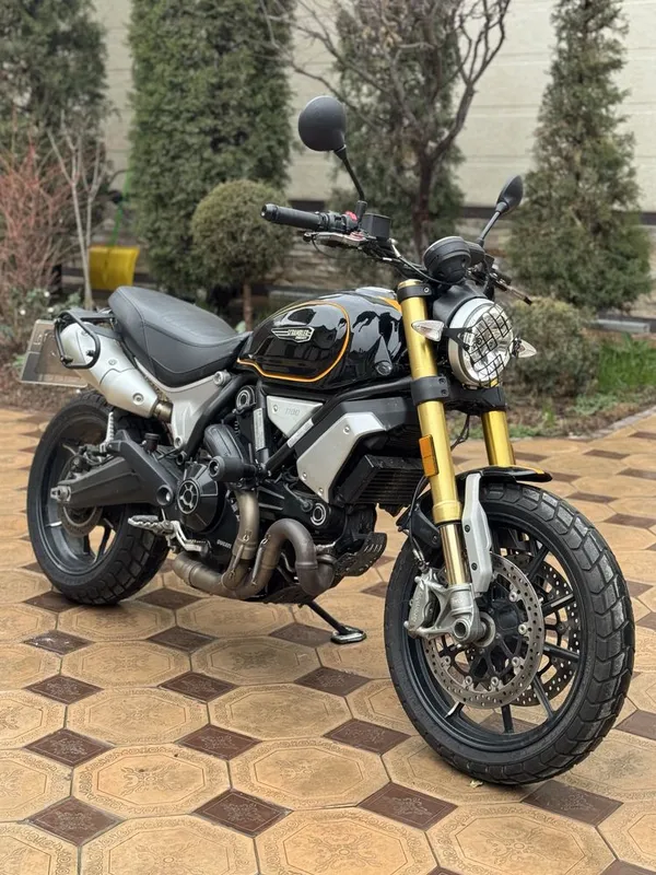 Ducati Scrambler 1100